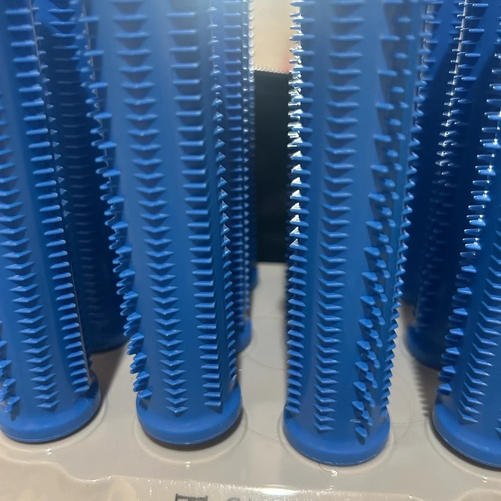 Blue Hair Roller Set with Black Carrying Case - Picture 3 of 4